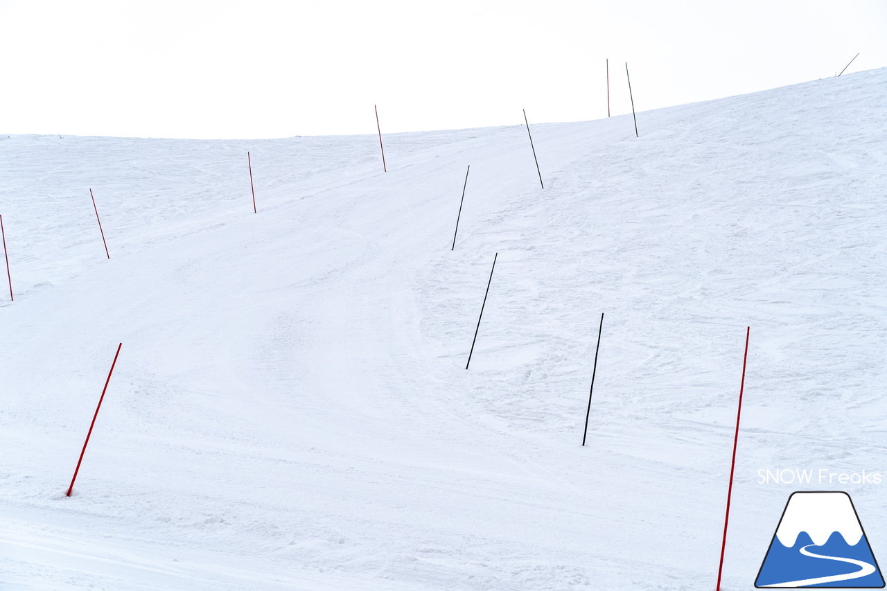 大雪山旭岳ロープウェイ｜パウダーが無くたって、スキーは楽しい！過去最高難度の雪面を思いっきり楽しむ1日(^^)/